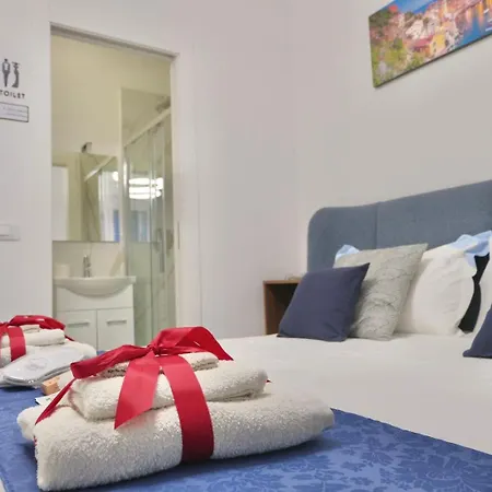 98 House Homestay szállás La Spezia