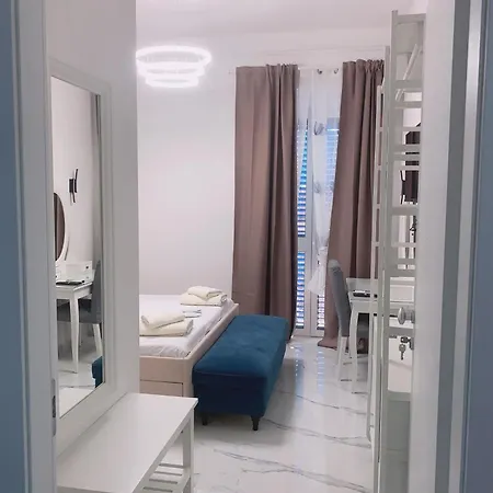 98 House -no Elevator In The Center Pansiyon